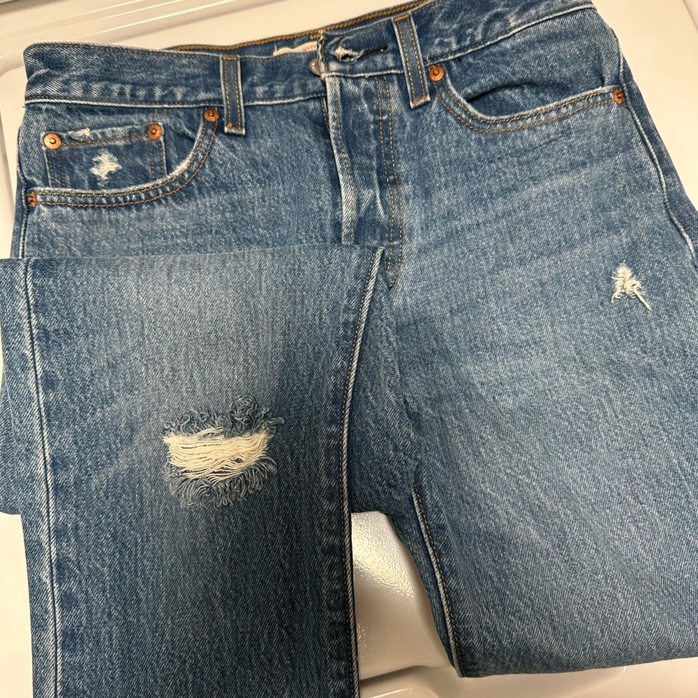 Levi's® Women's High-Rise Wedgie Straight Cropped Jeans